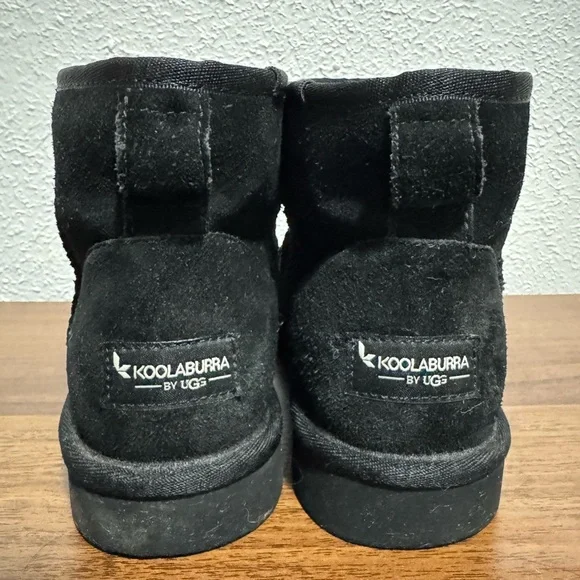 Koolaburra by Ugg Black Suede Short Winter Boots - Picture 2 of 7